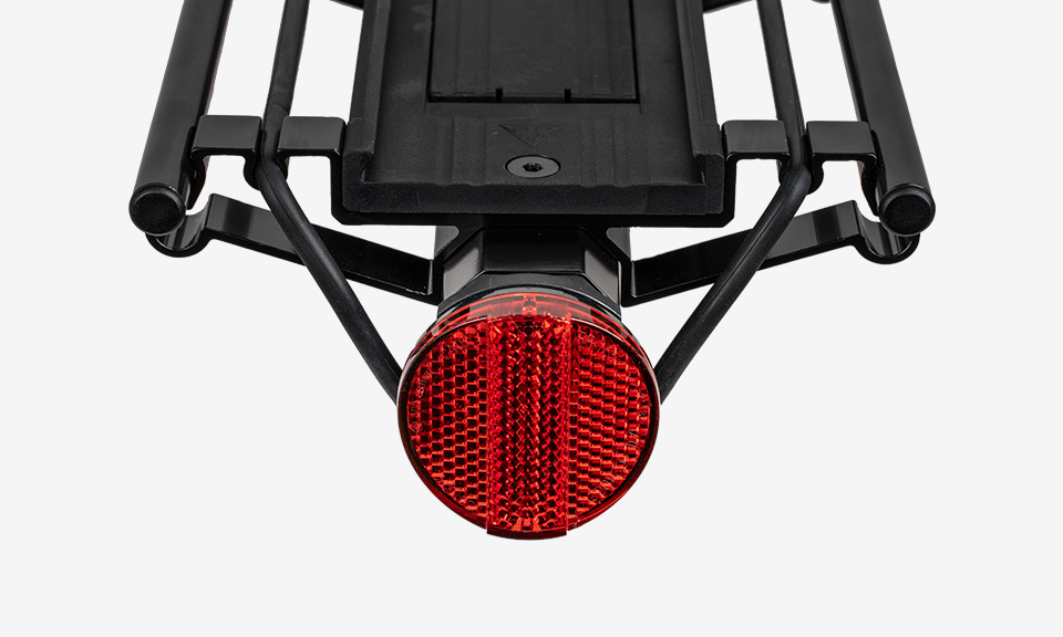 Topeak MTX BeamRack Gepäckträger A-Type zur Montage an der Sattelsütze in schwarz, Ansicht von hinten mit Reklektor