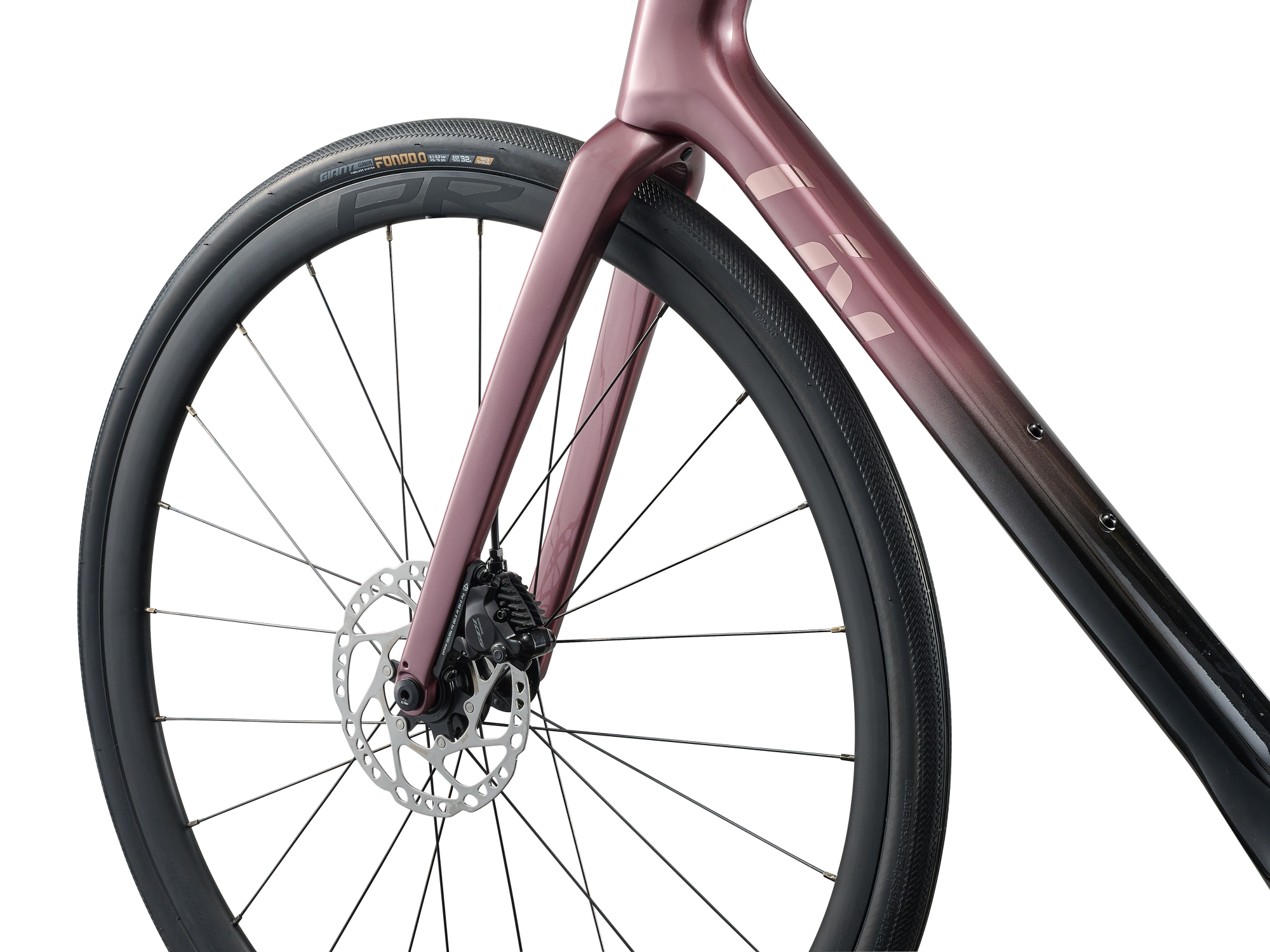 Liv Damen-Rennrad Avail Advanced 1 aus Carbon in der Farbe rouge-carbon, mit Shimano 105 und schwarzen Komponenten, Detailansicht Vorderrad mit Scheibenbremse und Gabel