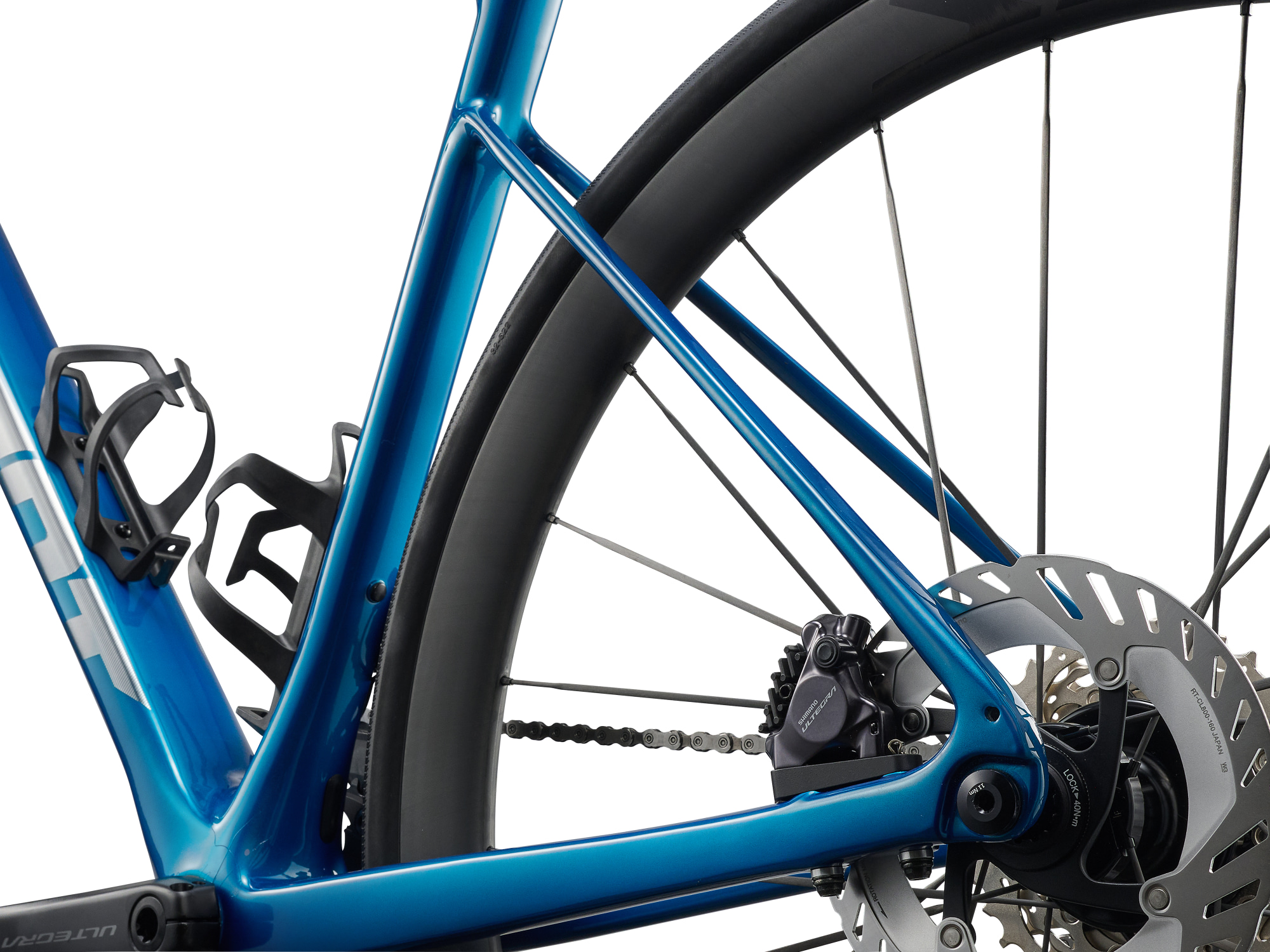 Giant Defy Advanced Pro 0 Rennvelo in Lagoon mit Hinterrad-Scheibenbremse und Aero-Laufrad im Detail.