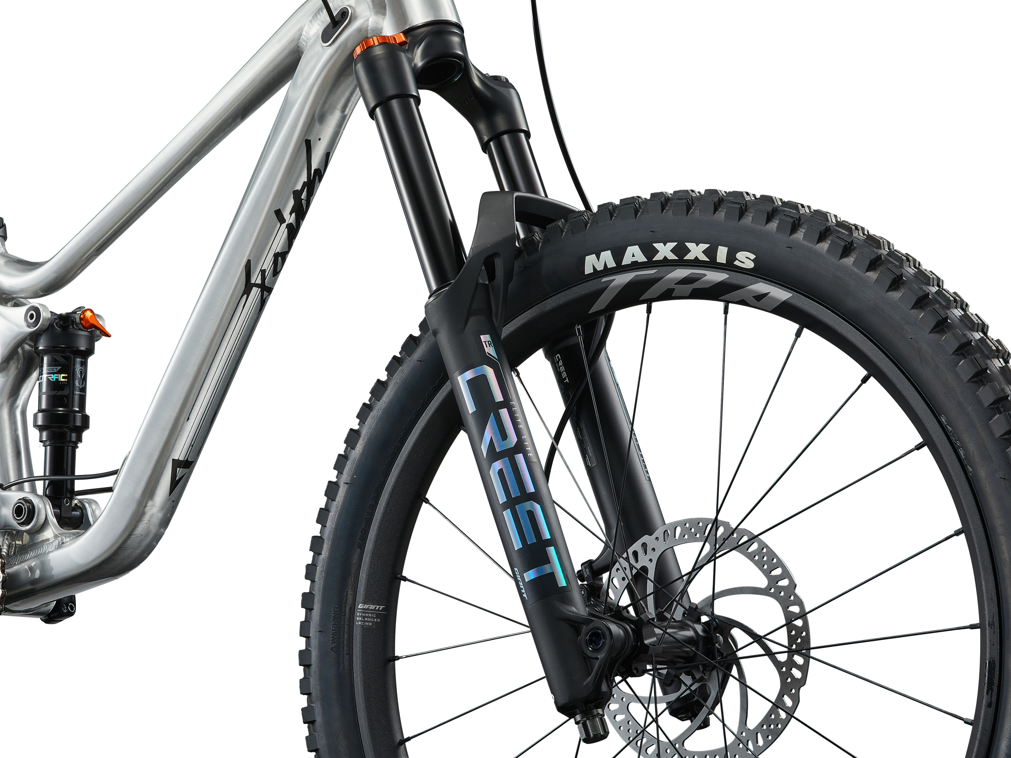 Giant Faith 24 Mountainbike in Raw Aluminium mit TRC-Federgabel und Vorderrad-Scheibenbremse im Detail.