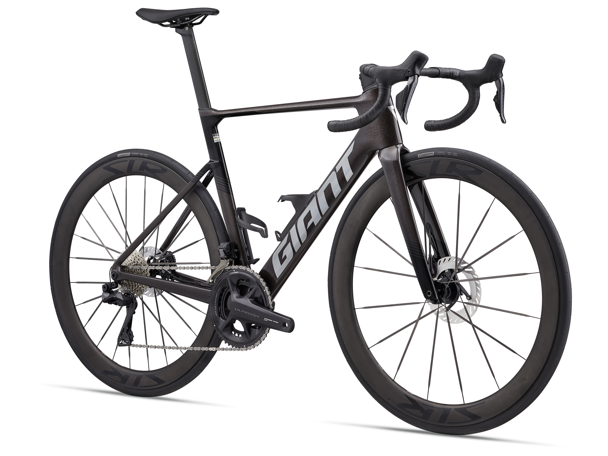 Giant Propel Advanced Pro 0 Di2 Rennrad in Obsidian Pulse mit markanter Rahmenform und Flaschenhalter.