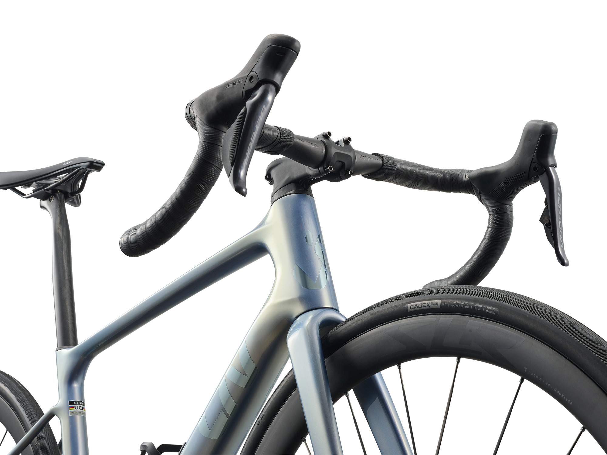 Liv Damen-Rennrad Avail Advanced Pro 0 aus Carbon in silber/blau und schwarz, Komponenten in schwarz, mit Shimano Ultegra, Detailansicht von schräg unten auf den Steuerkopf mit Lenkereinheit
