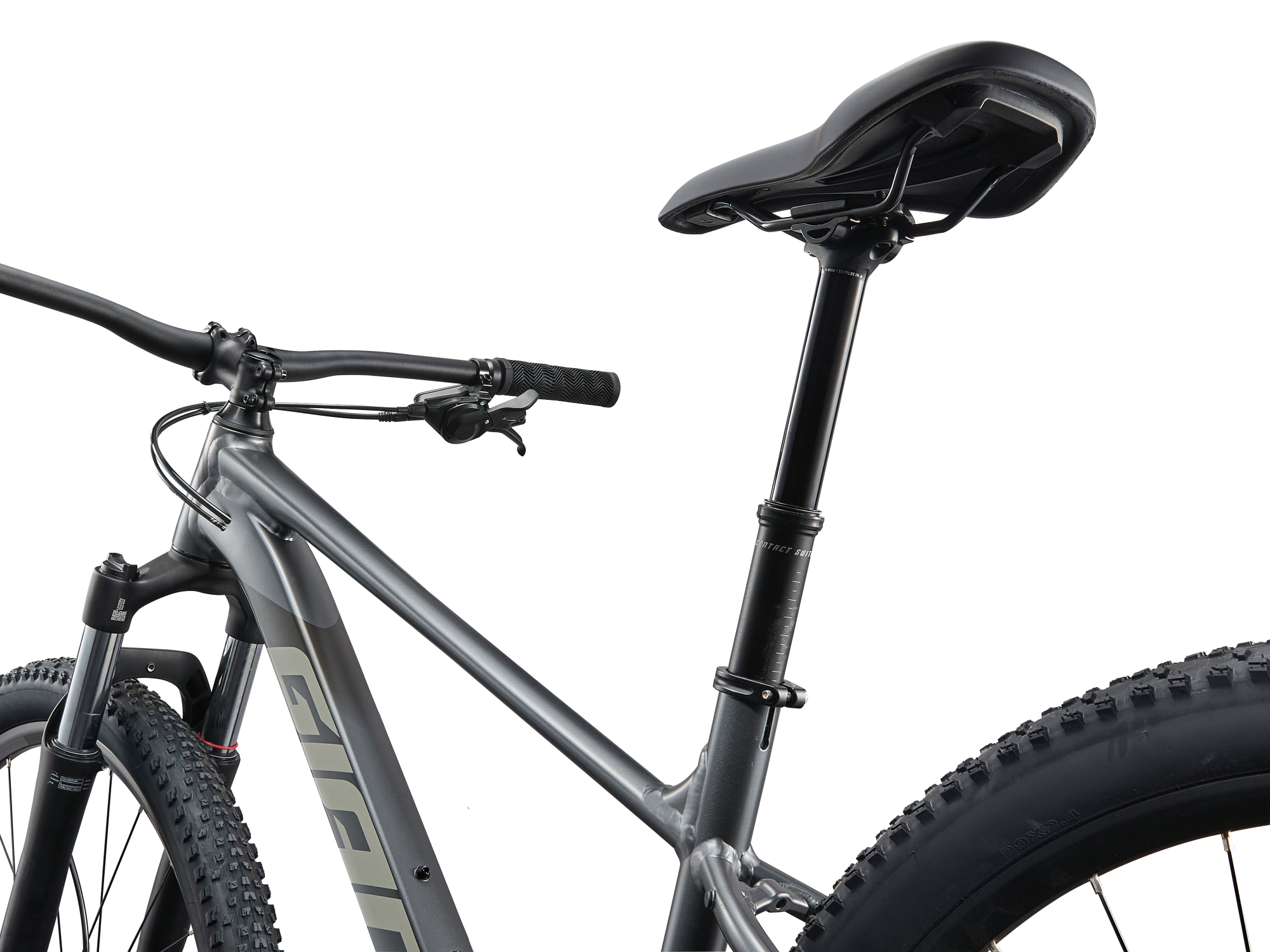 Giant Talon 1 Mountainbike Hardtail in anthrazit, Detailansicht von schräg hinten auf die absenkbare Sattelstütze