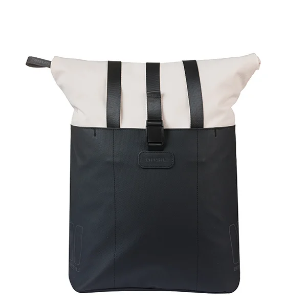 Basil Vive Shopper MIK‑Hook in Off‑White/Schwarz, frontal mit geschlossenem Rollverschluss.