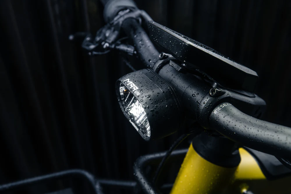 regennasser Supernova M99 Mini Pro Scheinwerfer