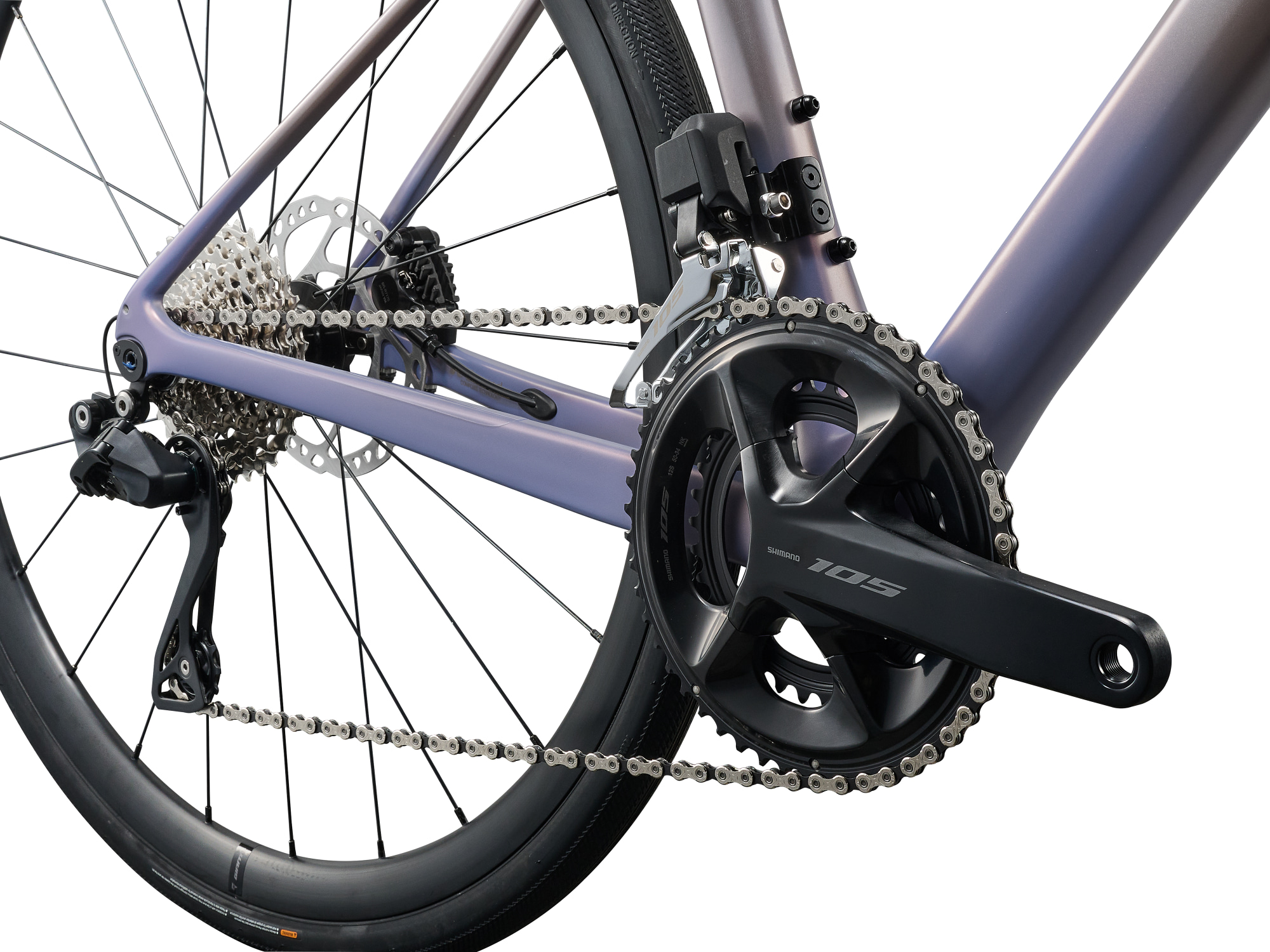 Liv Avail Advanced 1 Rennvelo in Shell White mit Shimano 105 Kurbel und Scheibenbremse im Antriebsdetail.