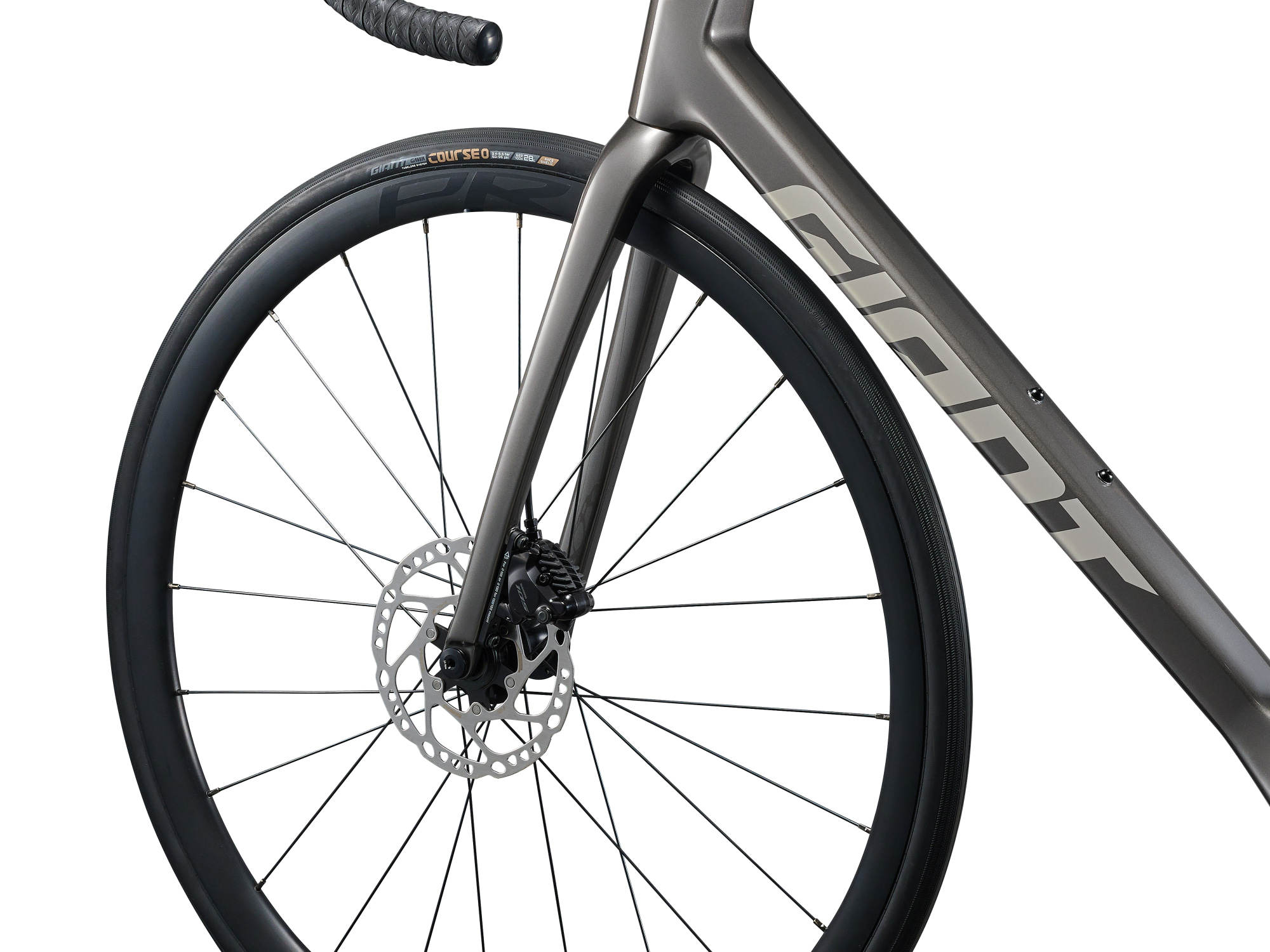 Giant Rennrad TCR Advanced 2 KOM aus Carbon in dunkel anthrazit, Detailansicht Gabel und vordere Scheibenbremse mit Laufrad