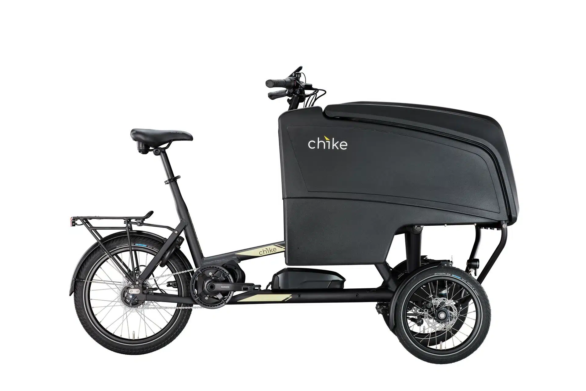 chike E‑Cargo Pro SE Lastenrad in Schwarz matt in Seitenansicht. Mit Kettenantrieb und 418 Wh Akku
