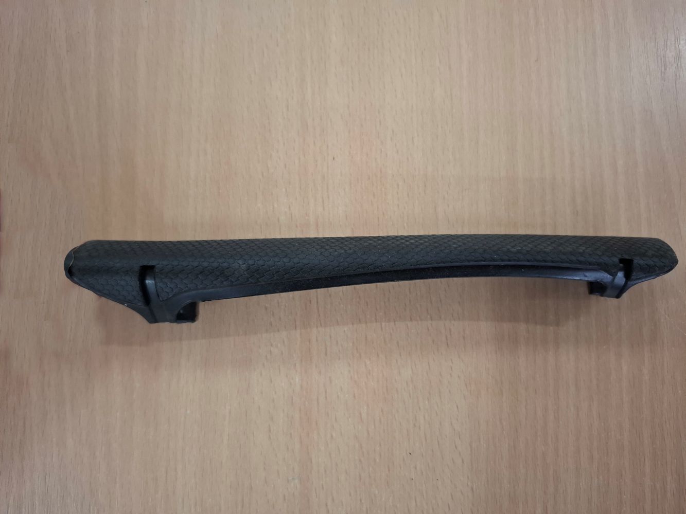 Astro Kettenstrebenschutz aus Kraton, schwarz