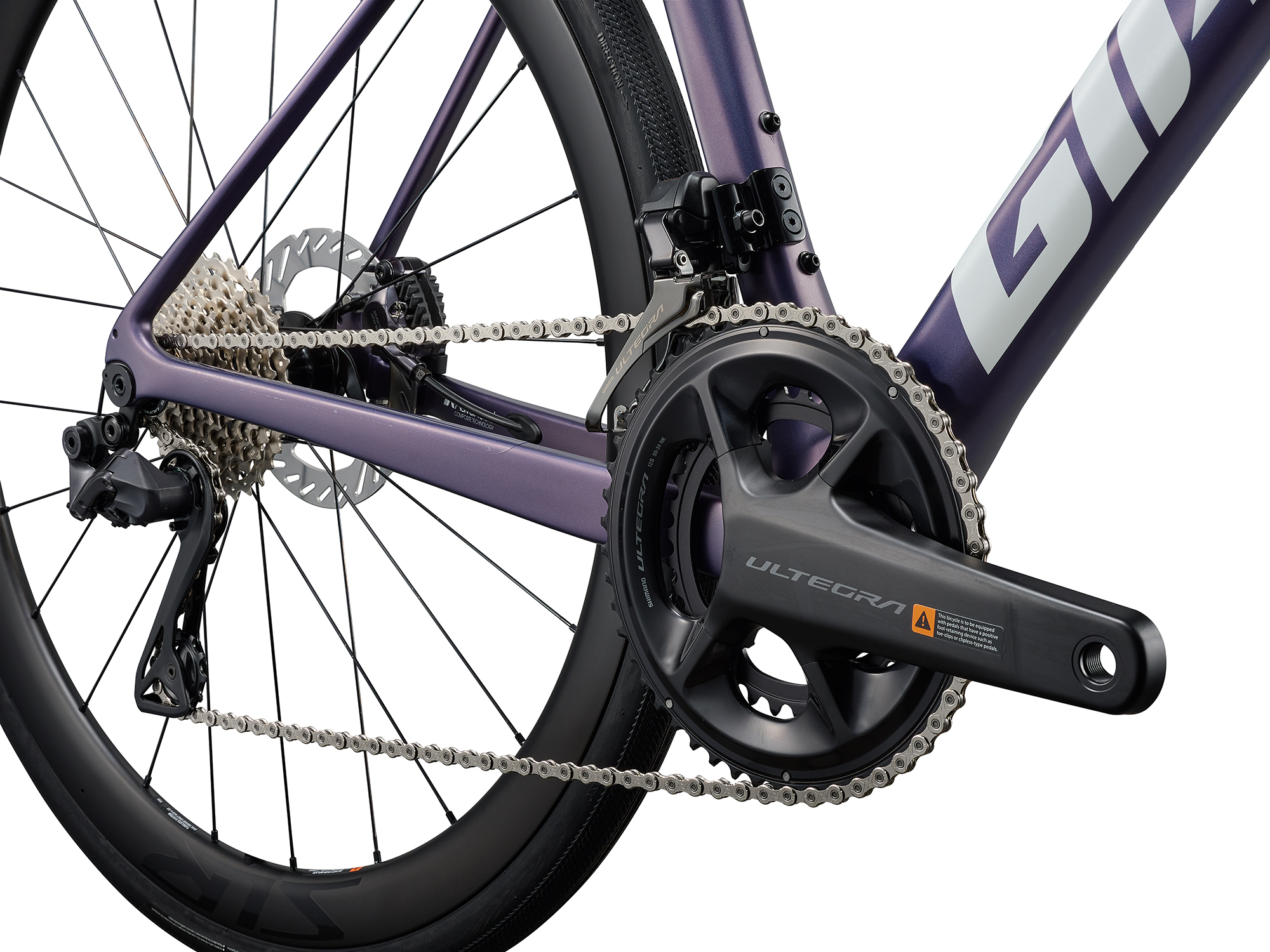 Giant Defy Advanced Rennvelo in Tempest Purple mit Shimano Ultegra Antrieb und Carbonlaufrädern.