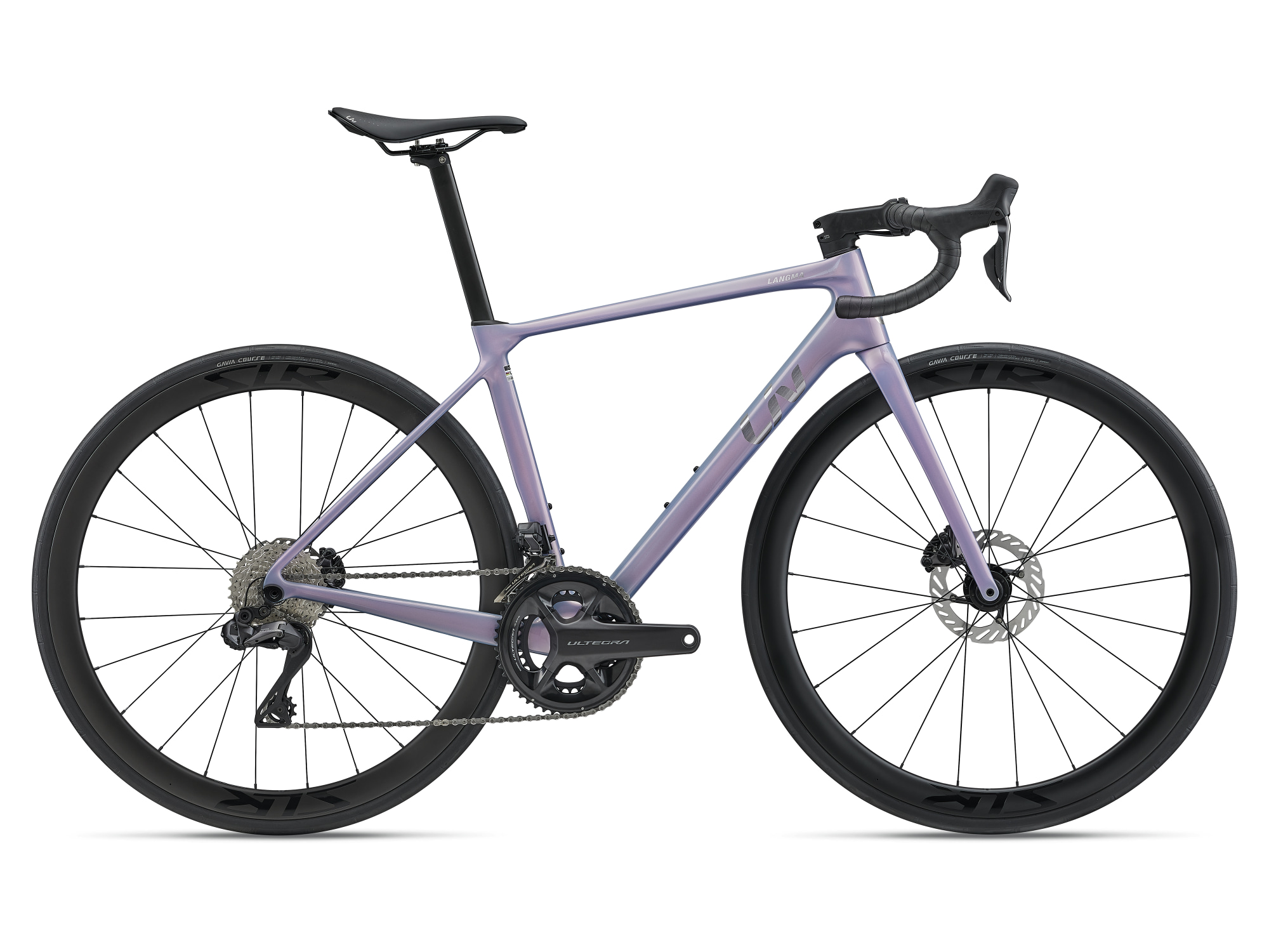 Liv Langma Advanced Rennvelo in Aurora Silver mit Scheibenbremsen und Carbonlaufrädern in Seitenansicht.