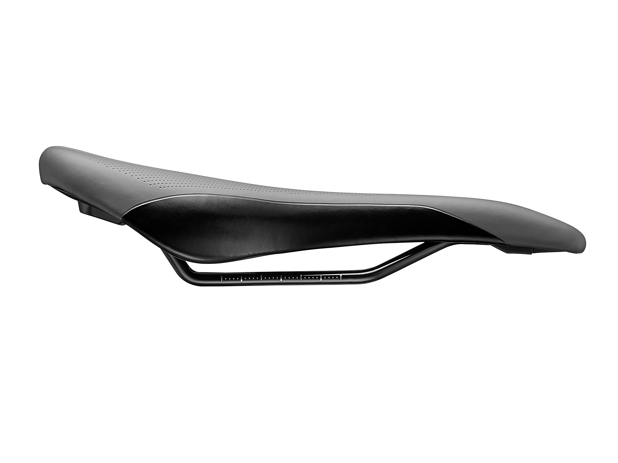 Giant Romero MTB-Sattel in Seitenansicht, schlankes Profil mit ergonomischer Form und Stahlstreben für stabile Montage.