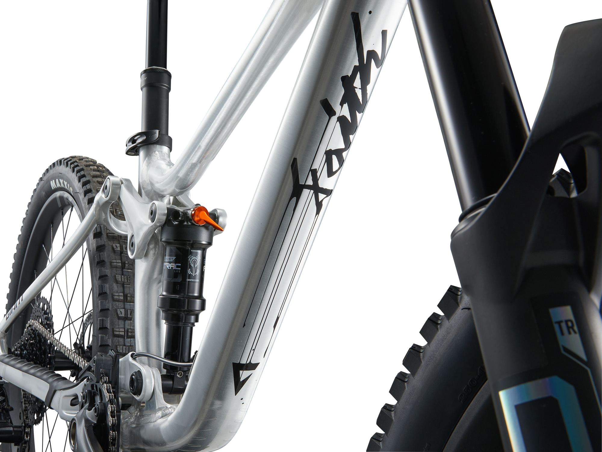 Giant Faith 24 Mountainbike in Raw Aluminium mit Hinterbaudämpfer und Aluminiumrahmen im Detail.